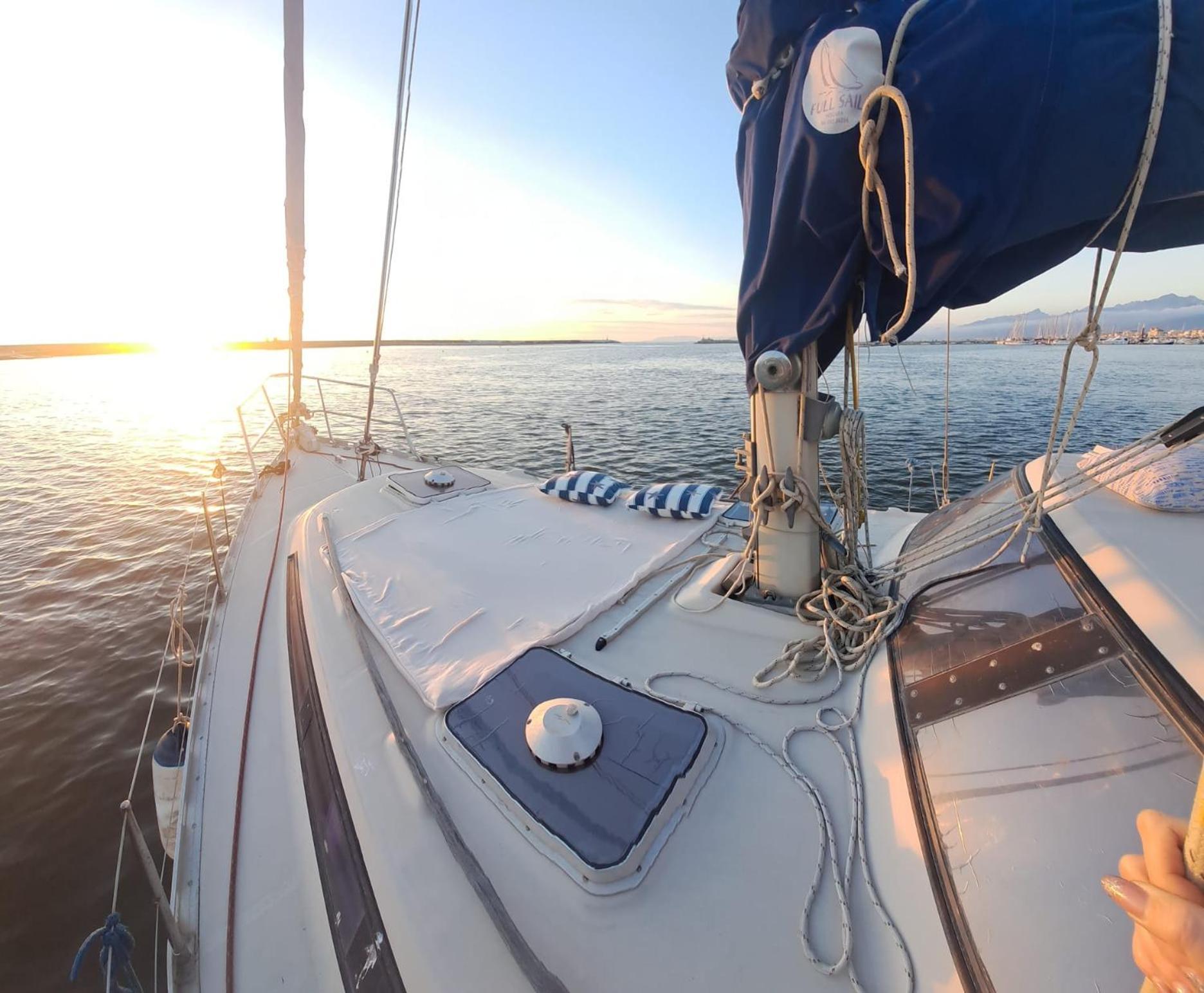 فندق Bed & Boat Brezza Del Mare فياريجيو المظهر الخارجي الصورة